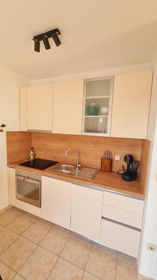 Apartmani Palma Novalja Exteriör bild