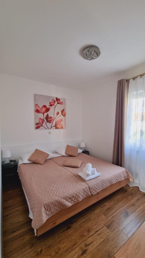Apartmani Palma Novalja Exteriör bild