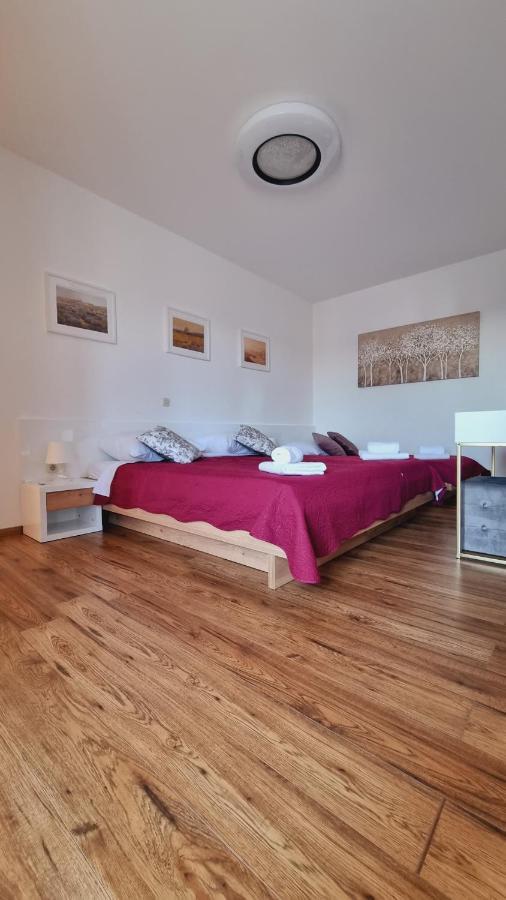 Apartmani Palma Novalja Exteriör bild