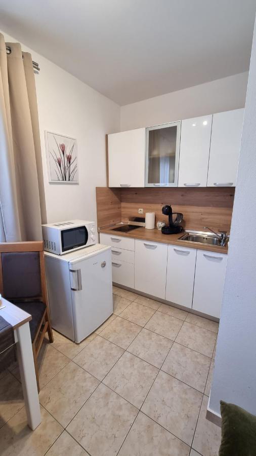 Apartmani Palma Novalja Exteriör bild