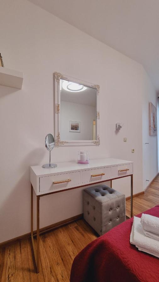 Apartmani Palma Novalja Exteriör bild
