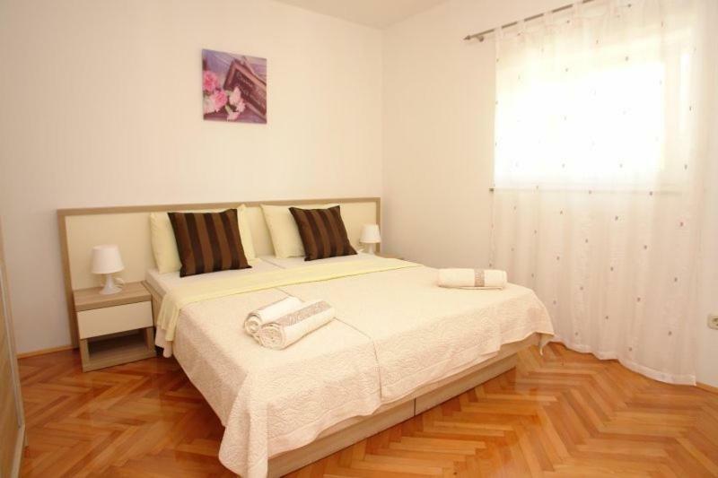 Apartmani Palma Novalja Exteriör bild