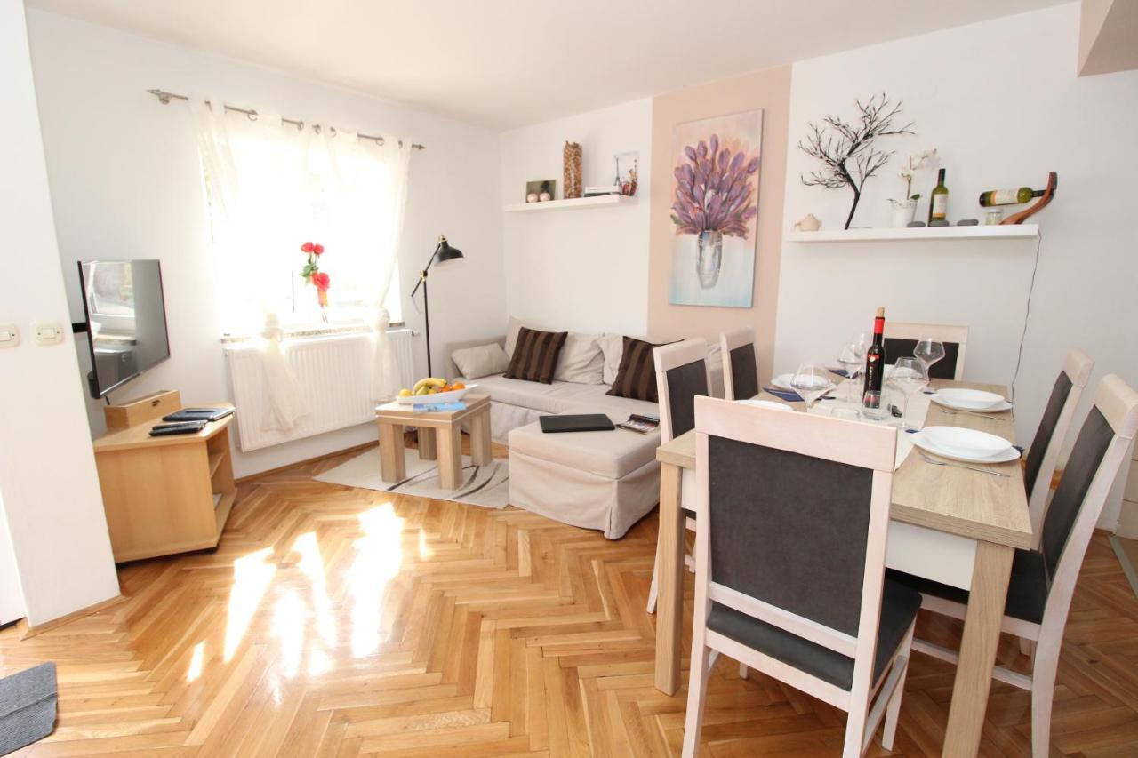 Apartmani Palma Novalja Exteriör bild