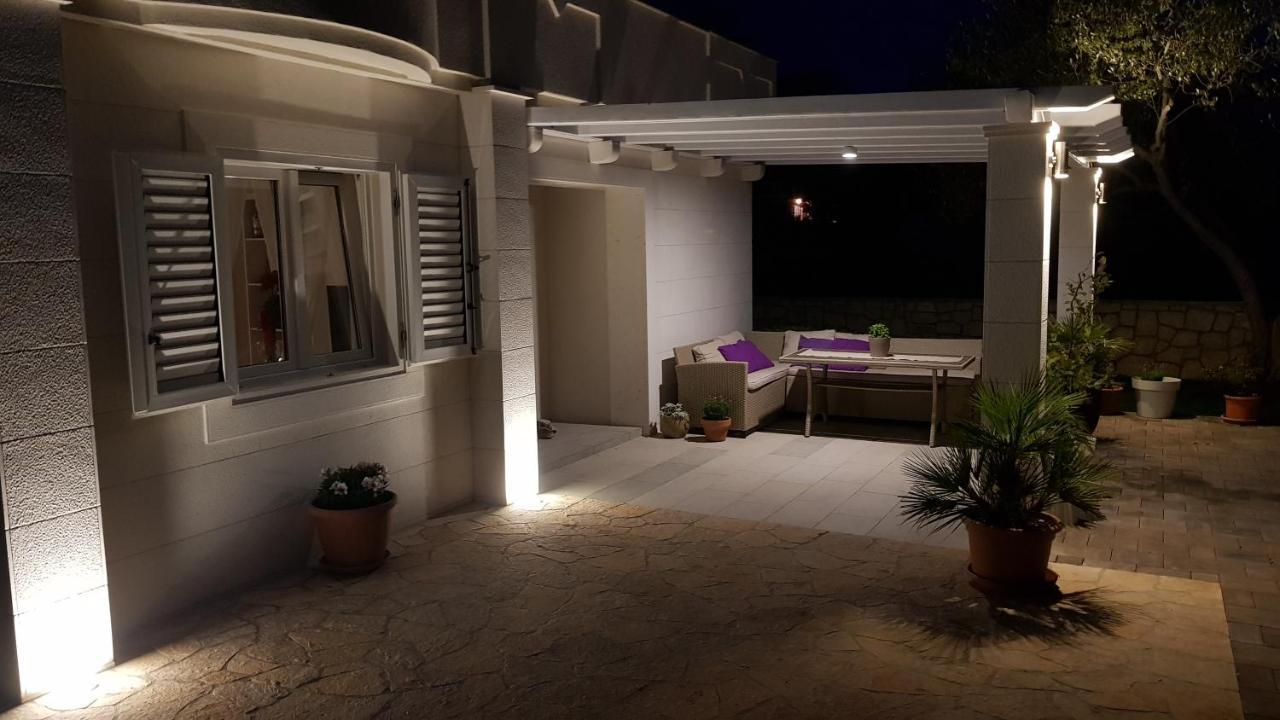 Apartmani Palma Novalja Exteriör bild
