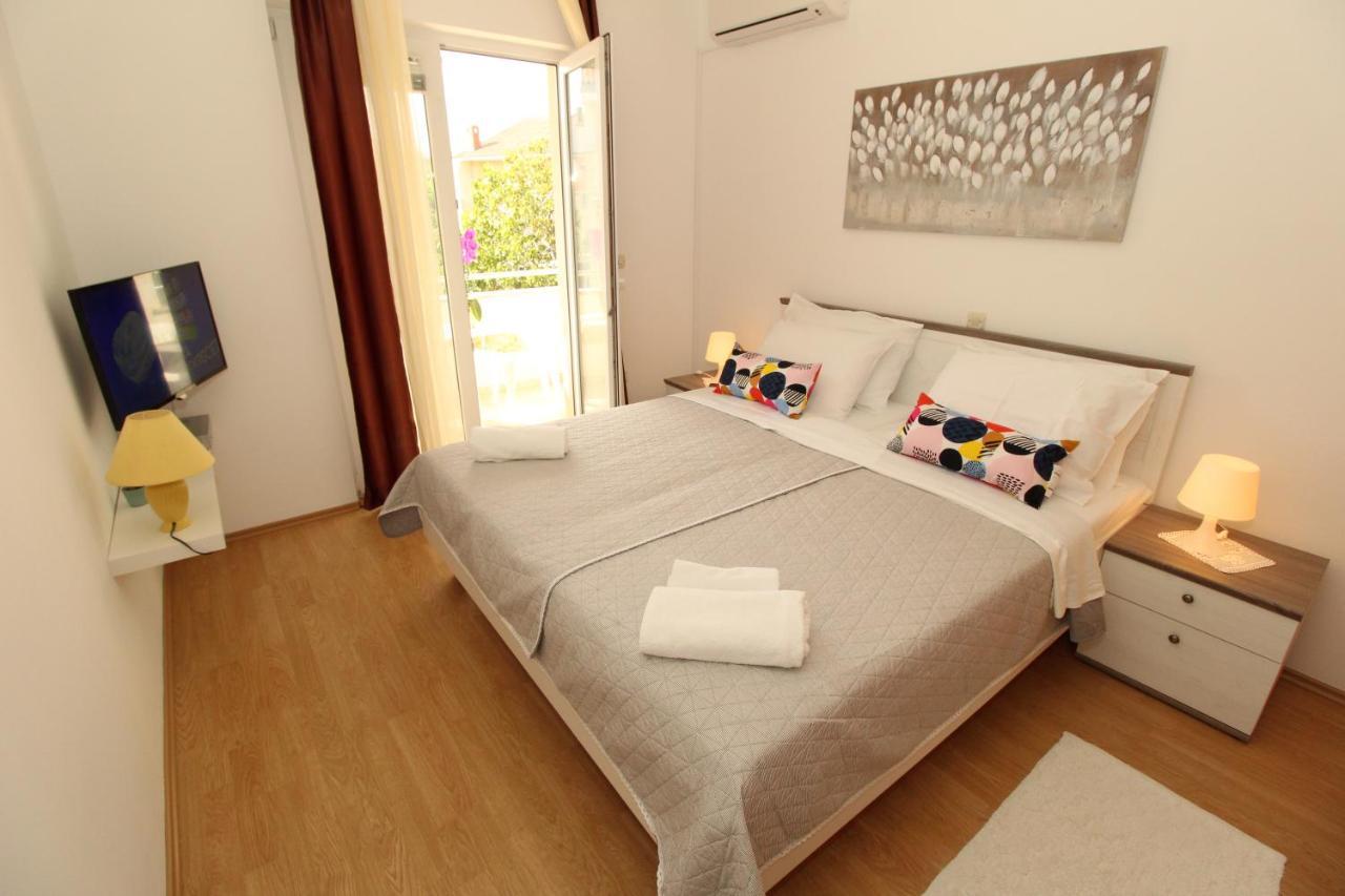 Apartmani Palma Novalja Exteriör bild